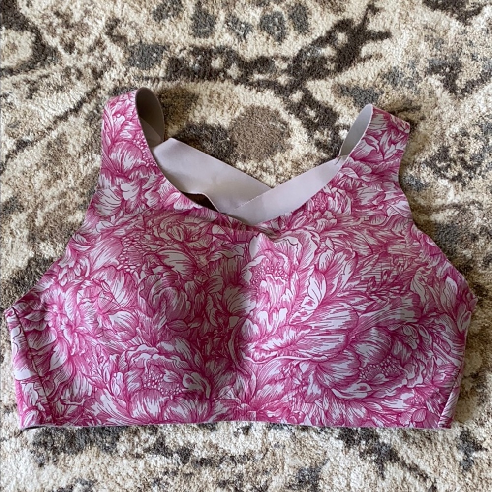 lululemon sports bra
